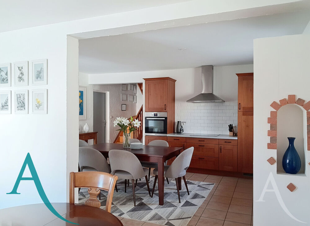 Vente Maison Villa T5 avec piscine sur 1200m² de terrain Labastidette