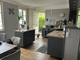 Vente Maison Demeure de caractère avec jardin au coeur de Saint-Jean-d'Angély Saint jean d angely