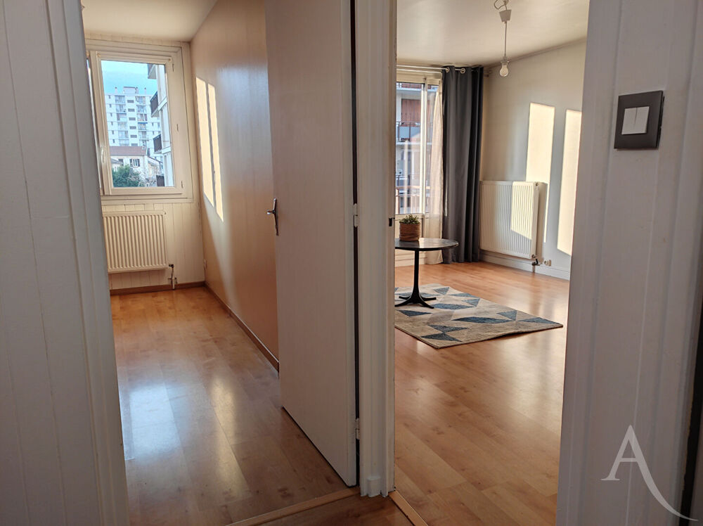 Vente Appartement Appartement Grenoble 2 pièce(s) 53.05 m2 Grenoble