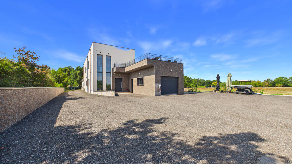Vente Maison DOMAINE D'EXCEPTION de 300 m² habitables  sur 3 hectares niché au calme et sans vis à vis. Montauban