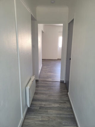 Appartement à louer 2 pièces 55 m²