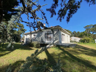  Maison  vendre 10 pices 220 m