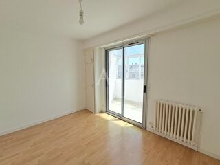  Appartement à louer 2 pièces 54 m²