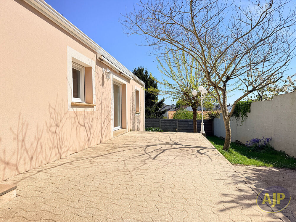 Vente Maison MAISON PLAIN-PIED EN IMPASSE CHABOSSIERE Coueron