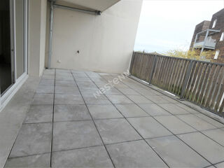  Appartement à louer 4 pièces 82 m²