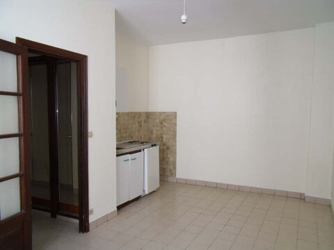   APPARTEMENT DE TYPE 2 A LOUER A LOCHES. Appartement - 2 pice(s)