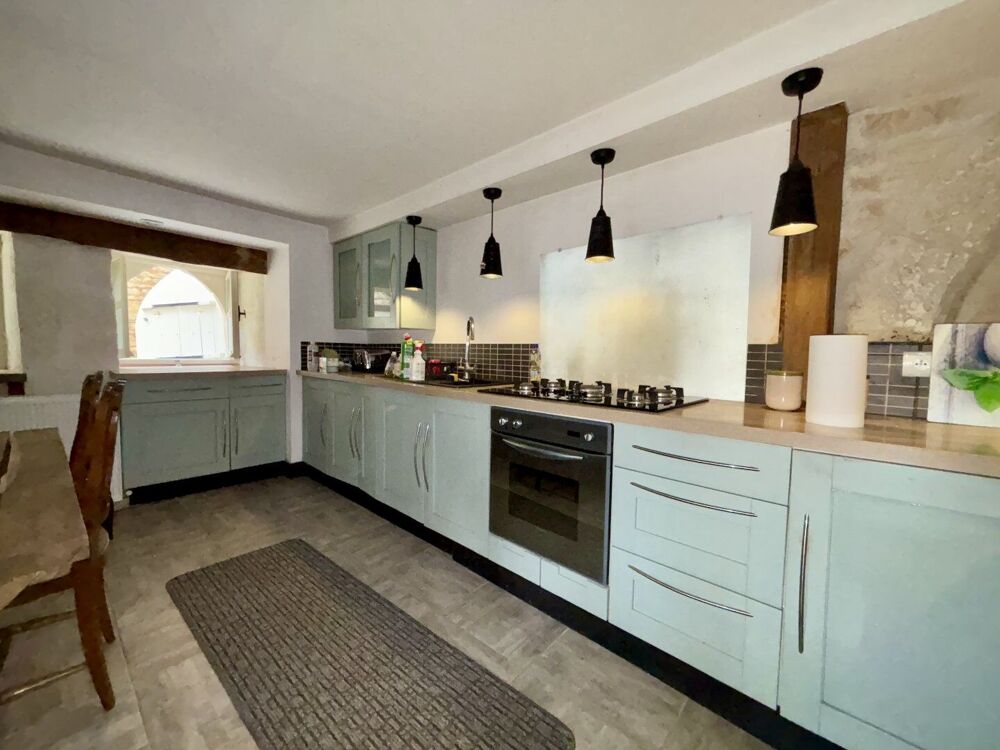 Belle Maison en Pierre Rénovée de 3 Chambres, située dans l'un des Plus Beaux Villages de France