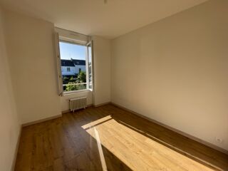  Appartement  louer 4 pices 85 m