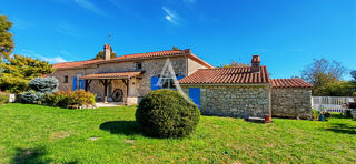  Maison  vendre 6 pices 196 m