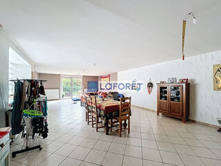  Maison à vendre 10 pièces 296 m²