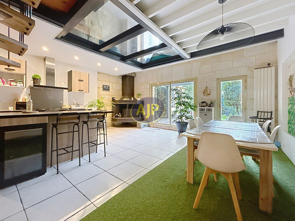 Maison familiale avec jardin et parking