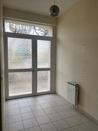  Appartement à louer 2 pièces 52 m²