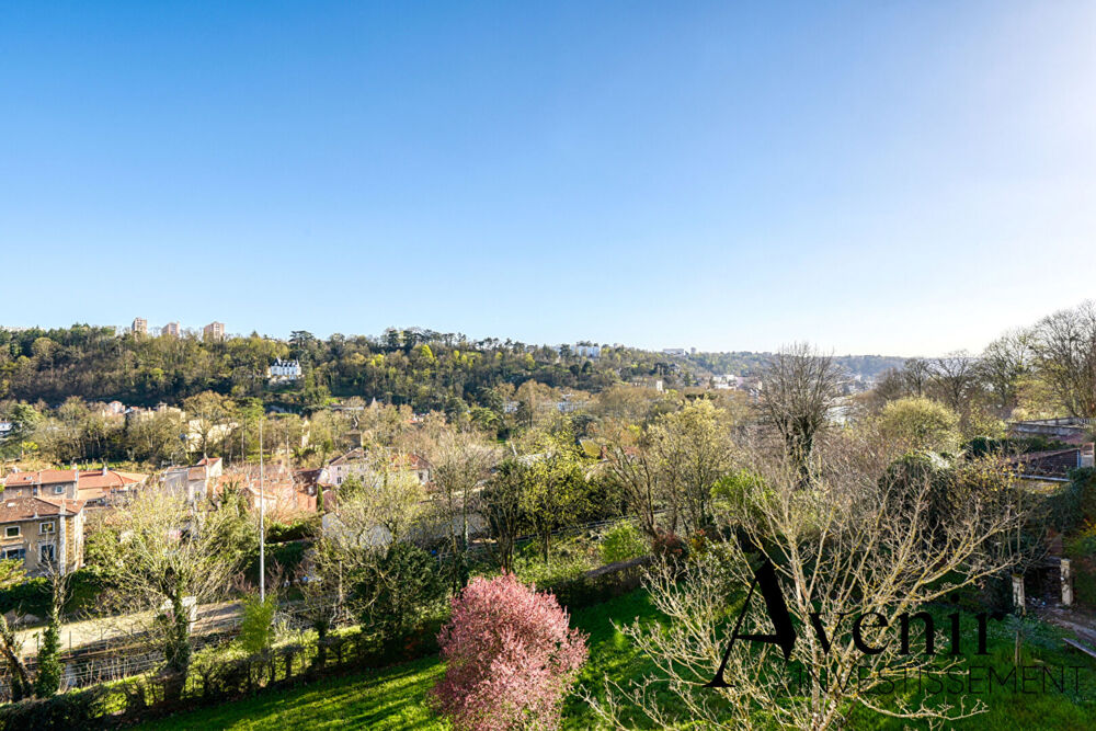 Vente Appartement DERNIER ÉTAGE - 135m2 - 70m2 DE TERRASSES - VUE DÉGAGÉE - 4 CHAMBRES Lyon 9