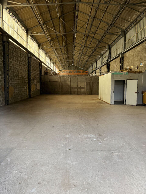 Entrep&ocirc;t &agrave; louer &agrave; Pessac proche du centre id&eacute;al pour stockage 1750 33600 Pessac