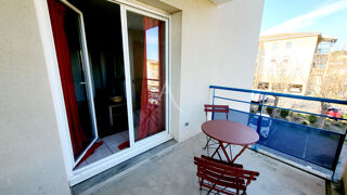 Location Appartement APPARTEMENT MEUBLE AVEC TERRASSE  ET PARKING Montredon