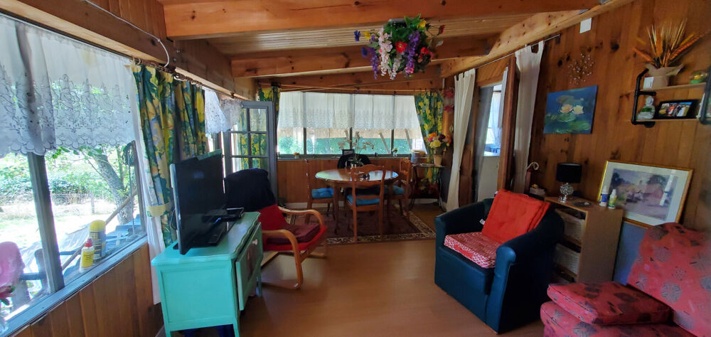 ANDELAT terrain 916 m2 avec habitation légère de loisirs