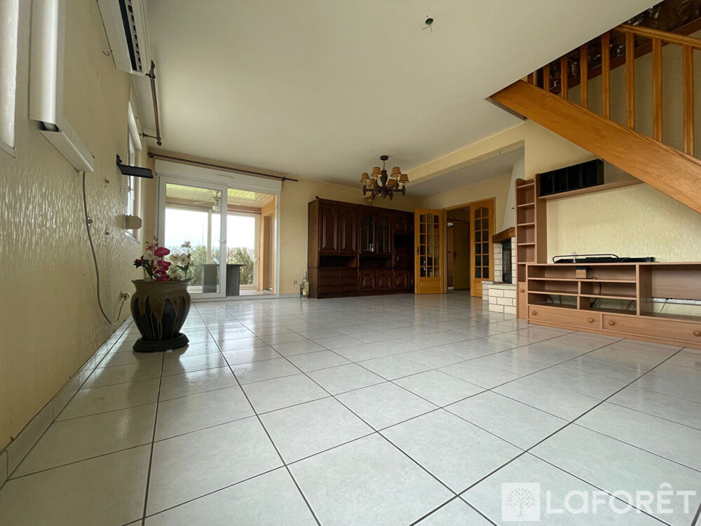 Vente Maison Maison Grand Charmont 9 pièce(s) 176.55 m2 Grand charmont