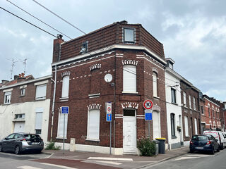  Immeuble à vendre 10 pièces 156 m²