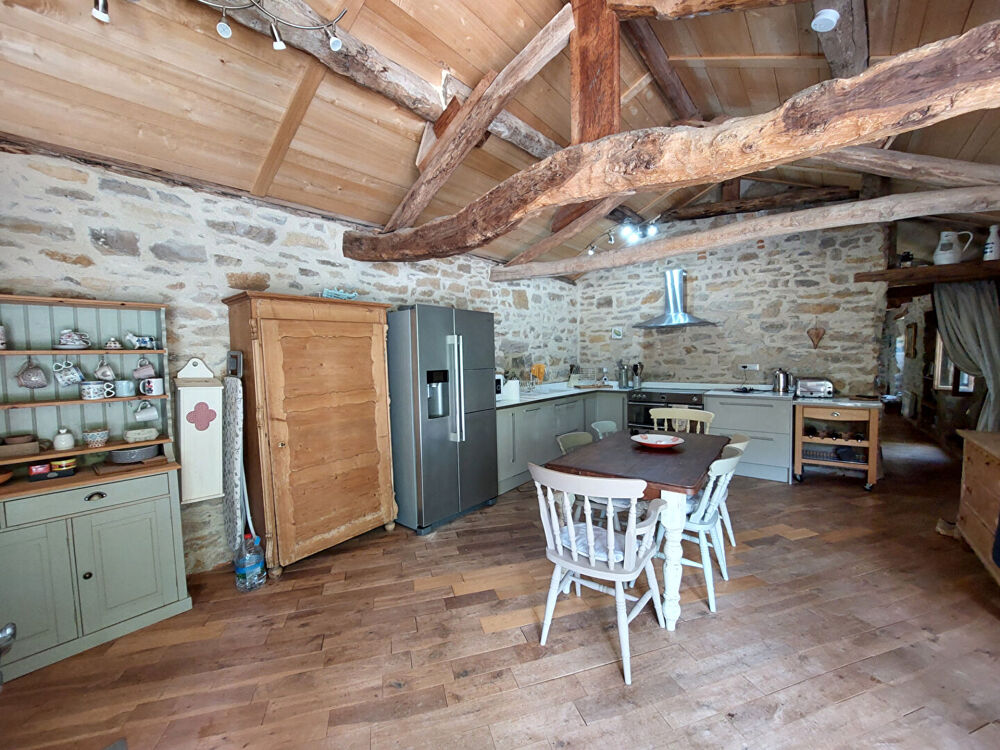 Maison Milhars 7 pièce(s) 155 m2, 7.3 hectares