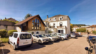  Immeuble à vendre 15 + pièces 385 m²