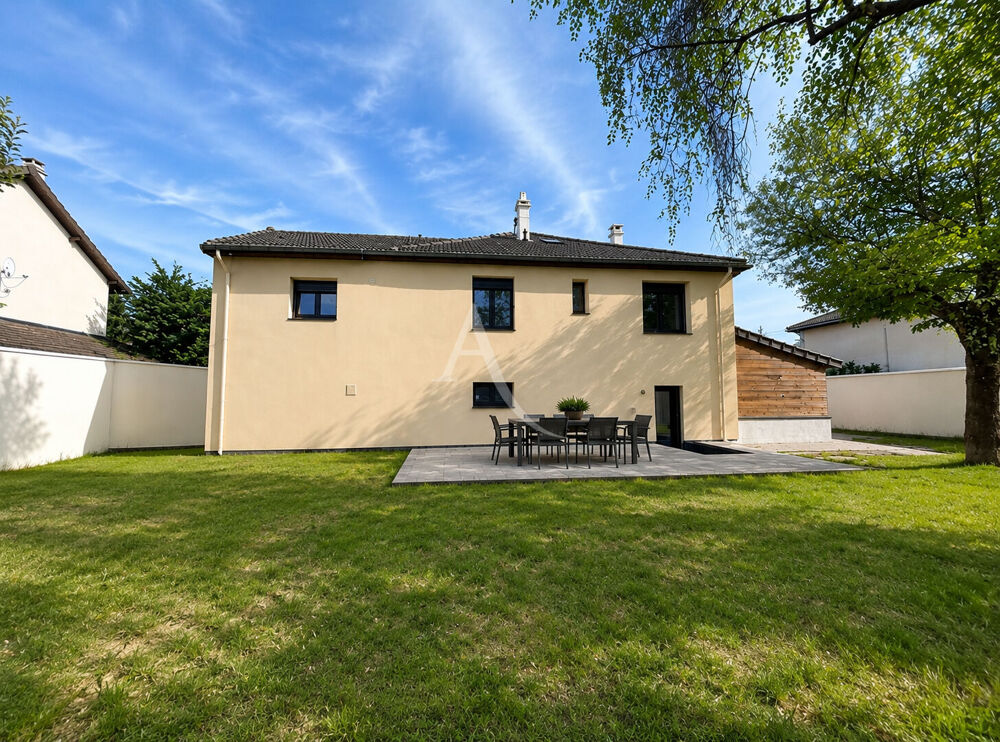 Maison 4 chambres | CENTRE-VILLE avec Jardin
