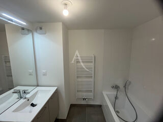  Appartement à louer 4 pièces 91 m²