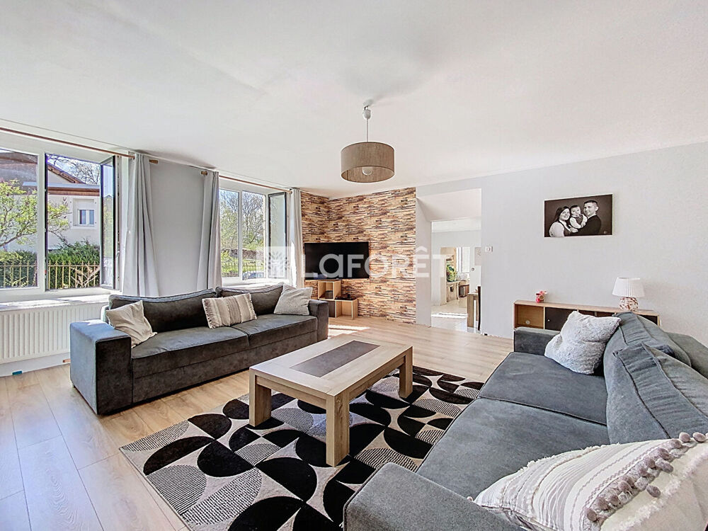Maison 6 pièces 200 m² · à Robecourt · 200 m² · 126 500 €