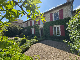  Maison à vendre 14 pièces 476 m²