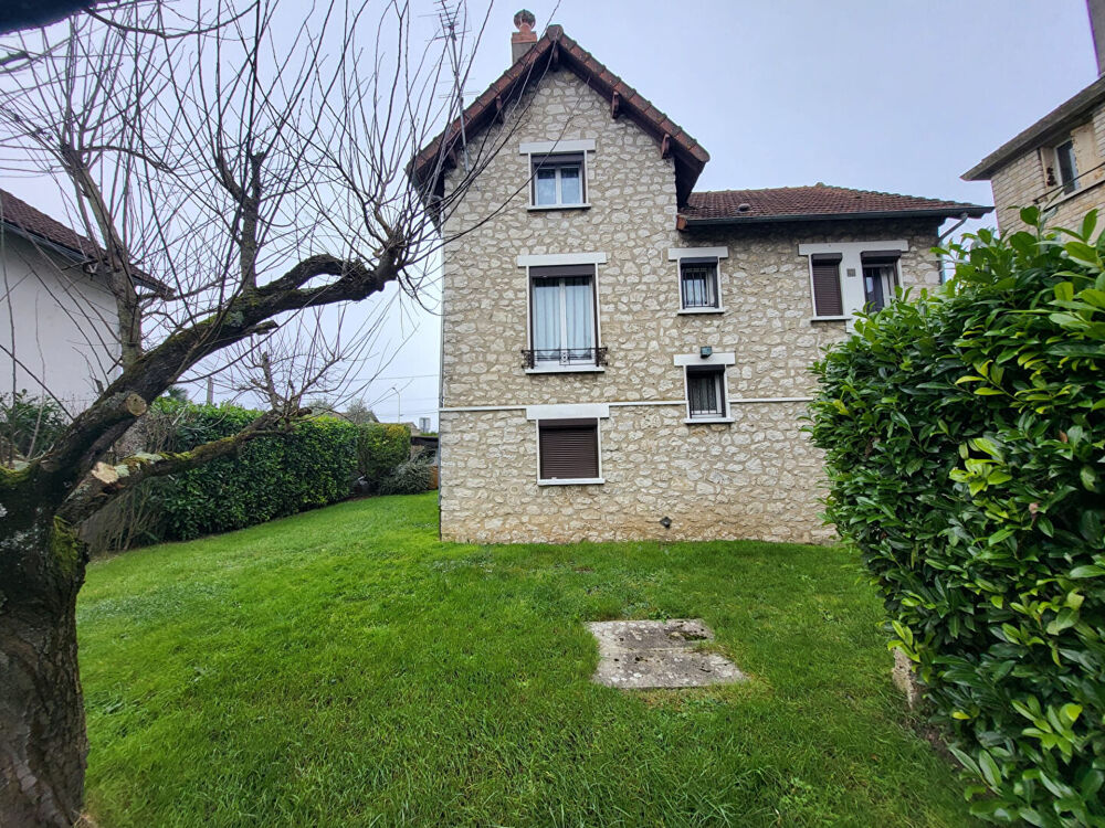 Vente Maison Maison 4 pi�ces 85.2 m2 sur sous sol Montereau fault yonne
