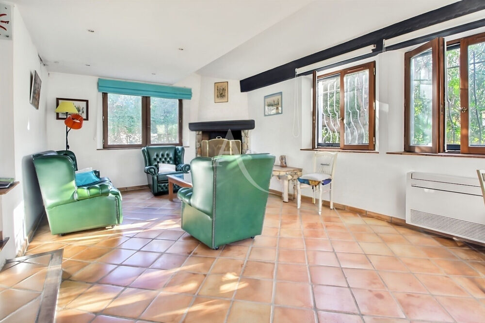 à vendre  Maison Carqueiranne (83320)