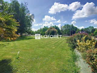  Terrain à vendre 823 m²