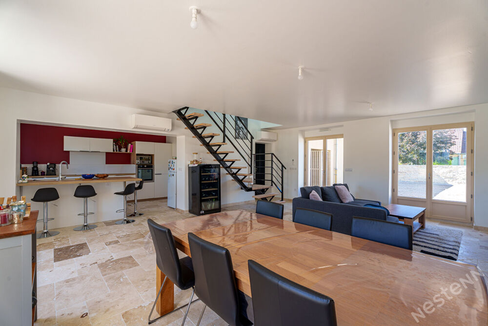 Maison entièrement rénovée 5 pièces - 160m² - à vendre Saint-Marcel - 349 000