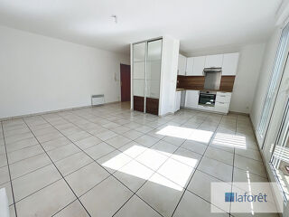  Appartement à louer 2 pièces 46 m²