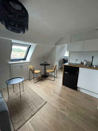  Appartement à louer 1 pièce 21 m²