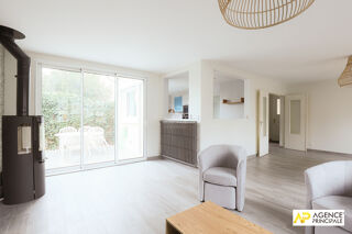  Maison à louer 6 pièces 144 m²