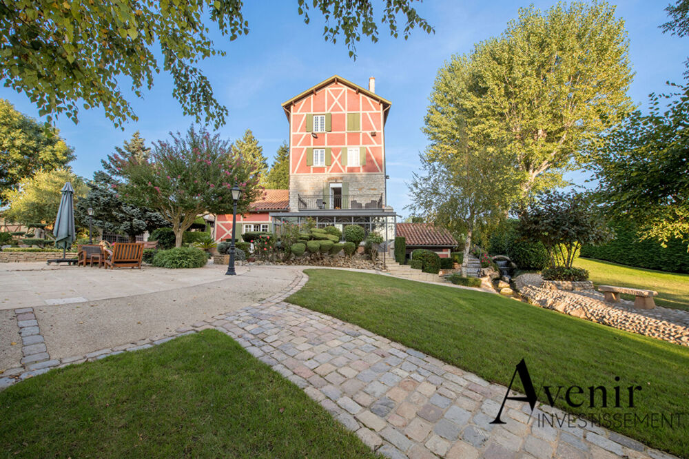 Maison 15 pièces 470 m² · à Sainte Euphemie · 470 m² · 2 200 000 €