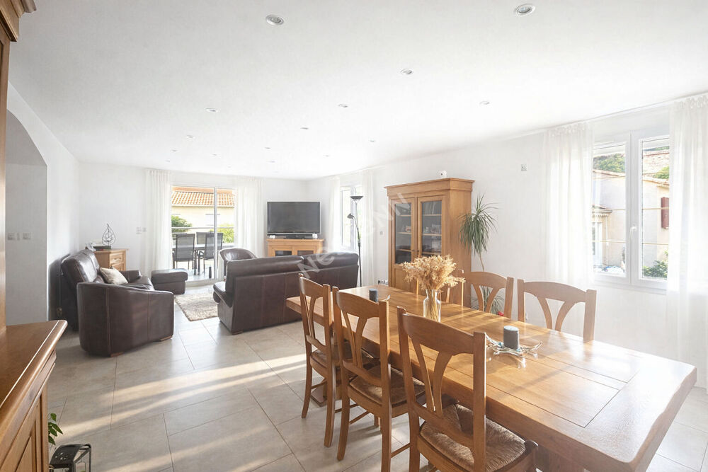 A vendre : Elégante maison de 6 pièces avec jardin proche Sisteron.