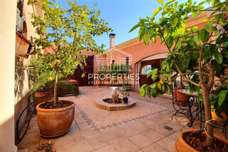  Maison à vendre 10 pièces 319 m²