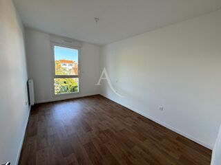  Appartement à louer 3 pièces 64 m²