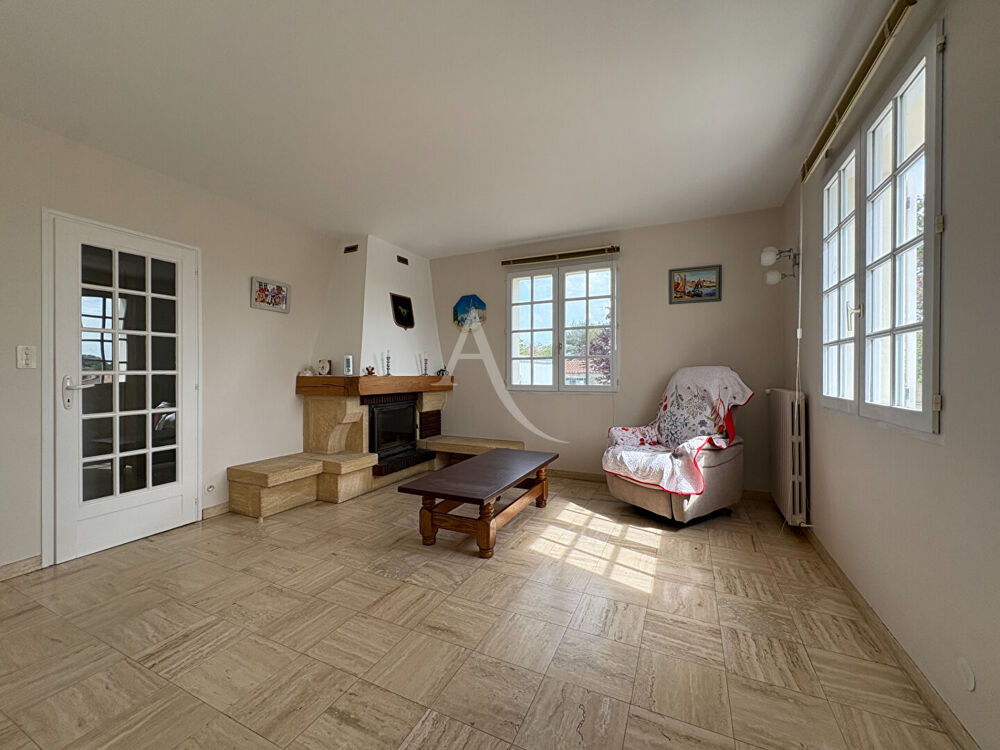 Vente Maison Maison 5 pièces - 3 chambres - NALLIERS Nalliers