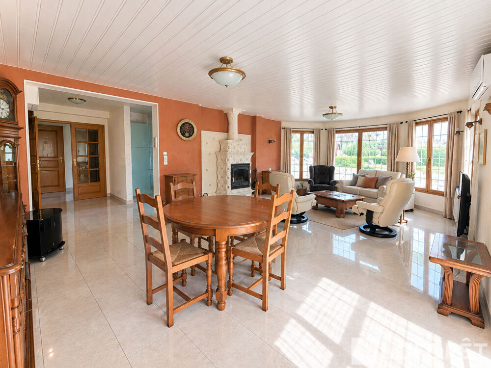 Maison Neussargues Moissac 5 pièce(s) 92m²