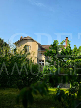  Maison � vendre 6 pi�ces 250 m�