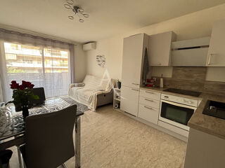  Appartement à louer 3 pièces 53 m²