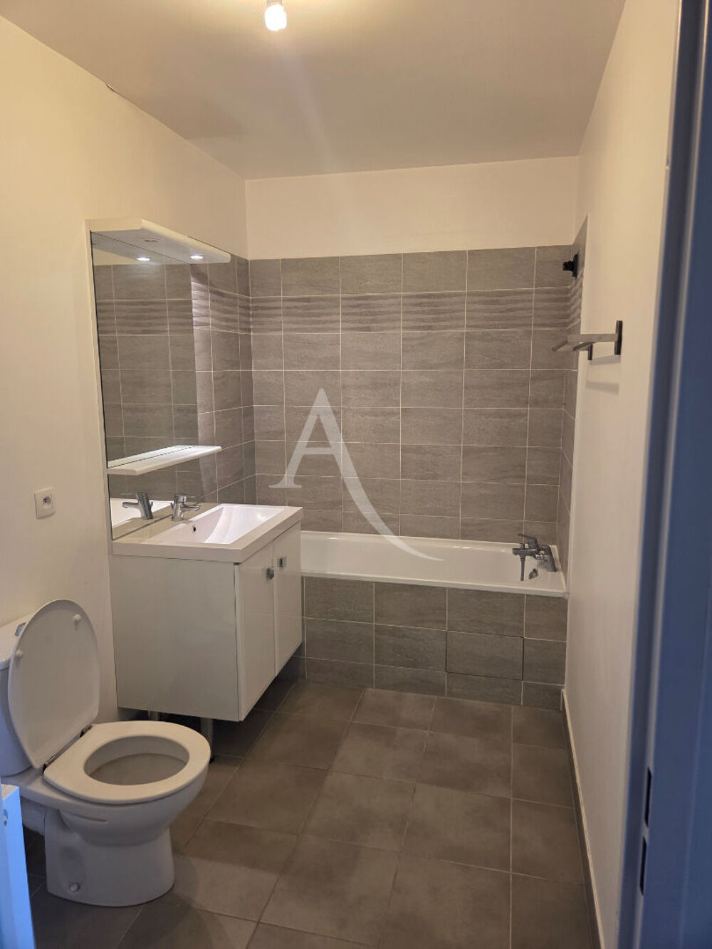 Vente Appartement GRAND STUDIO DE STANDING EN LISIÈRE DU PARC DU CHÂTEAU DE FERRIÈRES ? Ferrieres en brie