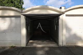  Parking / Garage � vendre 