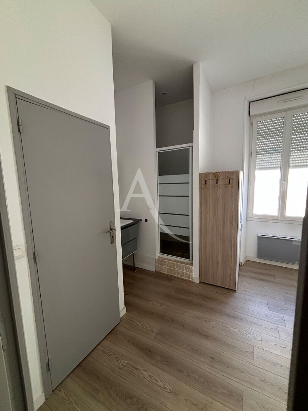 Location Appartement LOUER - APPARTEMENT MEUBLÉ - NÎMES Nimes