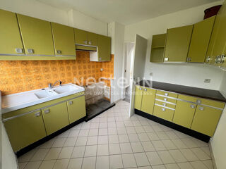  Appartement à louer 4 pièces 61 m²