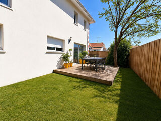  Maison à louer 4 pièces 109 m²