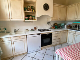  Maison � vendre 9 pi�ces 350 m�