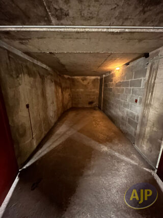  Parking / Garage � louer 